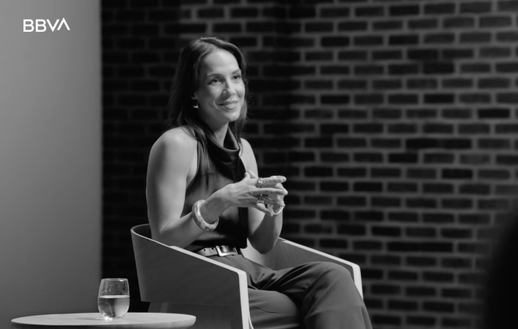 Sandra Ferrer en una ponencia de BBVA